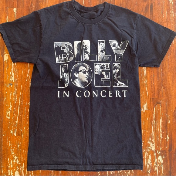 SOLD——BILLY JOEL In Concert Black Music Tee - Picture 2 of 5